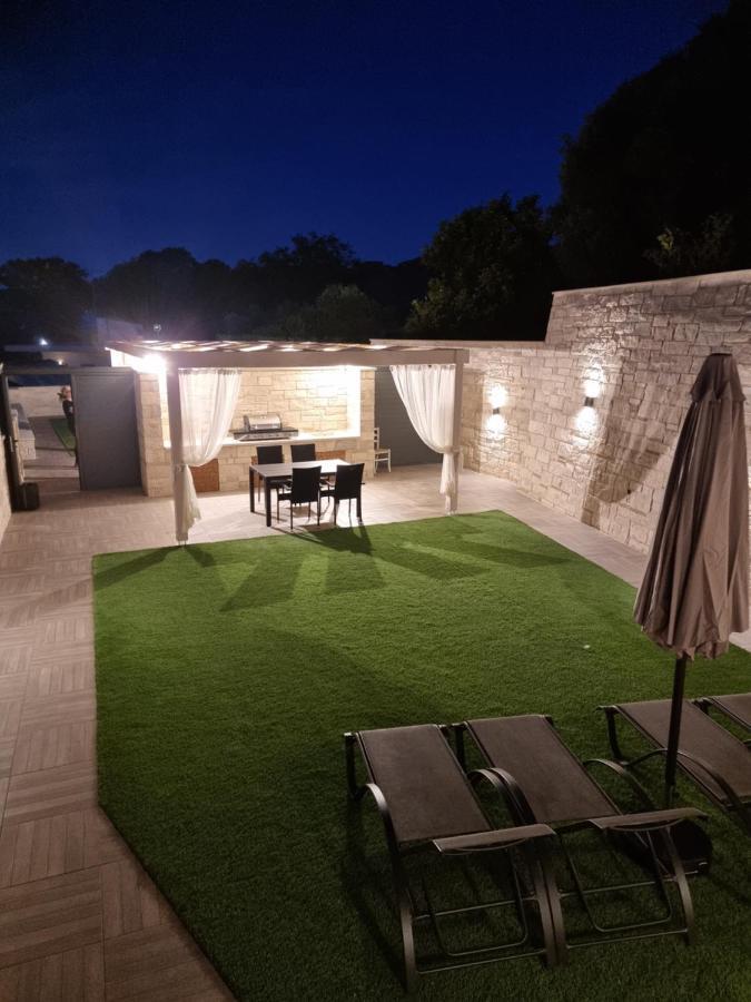 Twin'S Home Luxury Suites Alikianos Exteriör bild